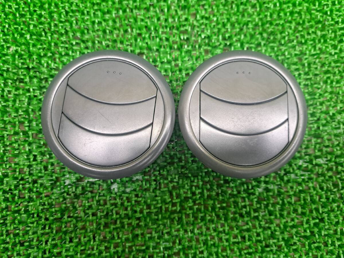 ★送料600円 スズキ アルト HA24S エアコン吹き出し口 2個 エアコンルーバー 送風口 左右 ※破損あり拍卖