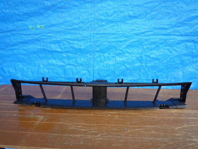 BI663 BMW G30 3シリーズ グリル 9464209-05拍卖