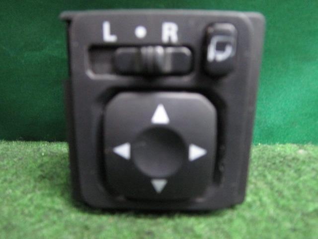 デリカD5 DBA-CV5W ドアミラースイッチ G ナビパッケージ 4WD 8人 MR951187【岐阜発】拍卖