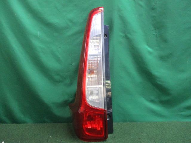 eKワゴン DBA-B11W 左テールランプ E 8330A869【岐阜発】拍卖