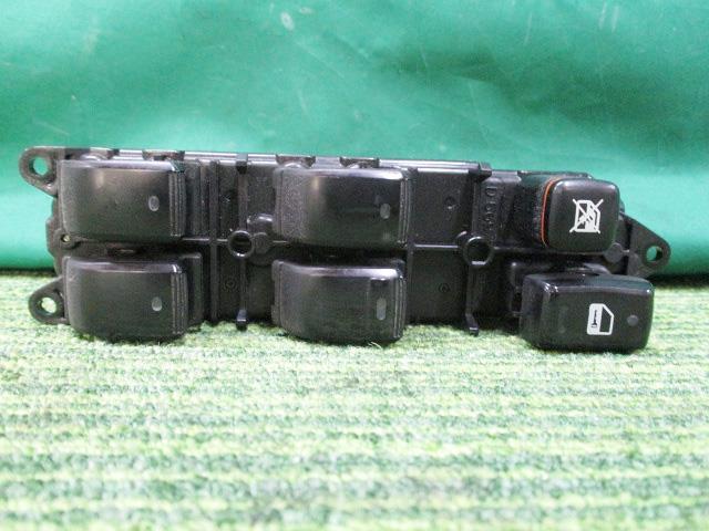 マークX DBA-GRX120 パワーウインドウスイッチ 250G 84040-22120【岐阜発】拍卖