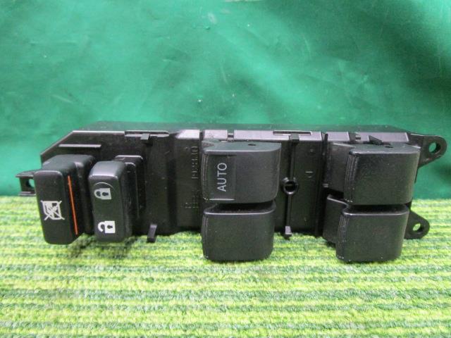 オーリス DBA-NZE151H パワーウインドウスイッチ 150X Mパッケージグレージュセレクション 84820-12530【岐阜発】拍卖