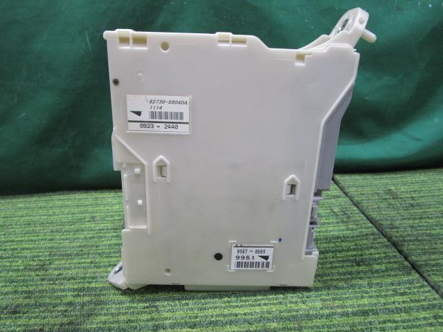 アルファード DBA-ANH20W ヒューズボックス 240S 8人 82730-58040【岐阜発】拍卖