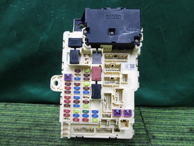 N-BOX DBA-JF1 ヒューズボックス カスタムG ターボSSパッケージ 【岐阜発】拍卖