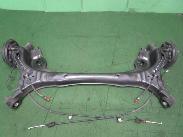 N-BOX DBA-JF3 RアクスルビームASSY G Lパッケージ ホンダセンシング 42100-TTA-J12【岐阜発】拍卖
