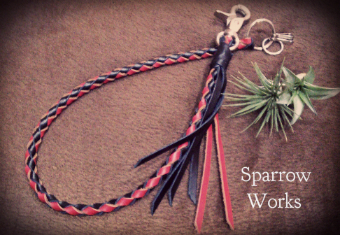 ★赤x黒 レザーウォレットチェーン ダイヤ柄 日本製★ハンドメイド ブラック レッド 革 レザー 防犯 財布 釣り ツール アクセサリー 誕生日拍卖