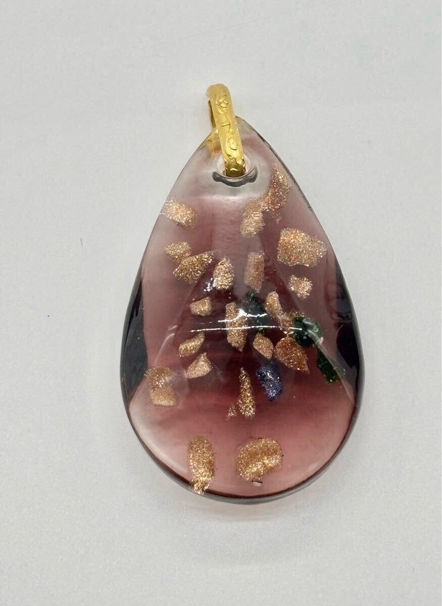 【USED】大粒 ガラス ペンダントトップ ラメガラス ブラウンパープル ゴールドトーンマルカン 拍卖