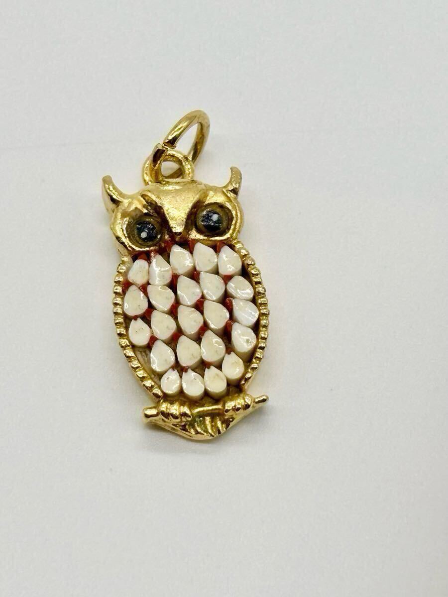 【USED】イギリス購入 希少 ヴィンテージ マイクロモザイク フクロウ ペンダント トップ ゴールドトーン ホワイト系 ヴェネチアンガラス拍卖