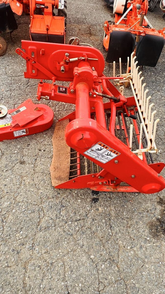 埼玉発:ニプロ 掘取機 P-555D 耕運機 収獲機 掘り起こし 堀取り 芋掘り ジャガイモ アタッチメント ティラー 作業機 倉庫保管 確認済み拍卖