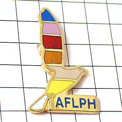 ピンバッジ・虹色の鳥カラフル◆フランス限定ピンズ◆レアなヴィンテージものピンバッチ拍卖