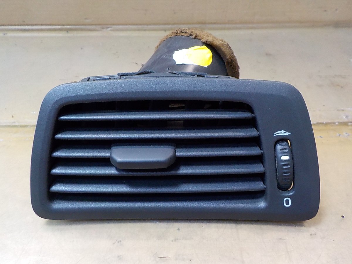 ★ボルボ V70 SB5244W エアコン吹き出し口 フロント左 3409378 純正【送料込み】拍卖