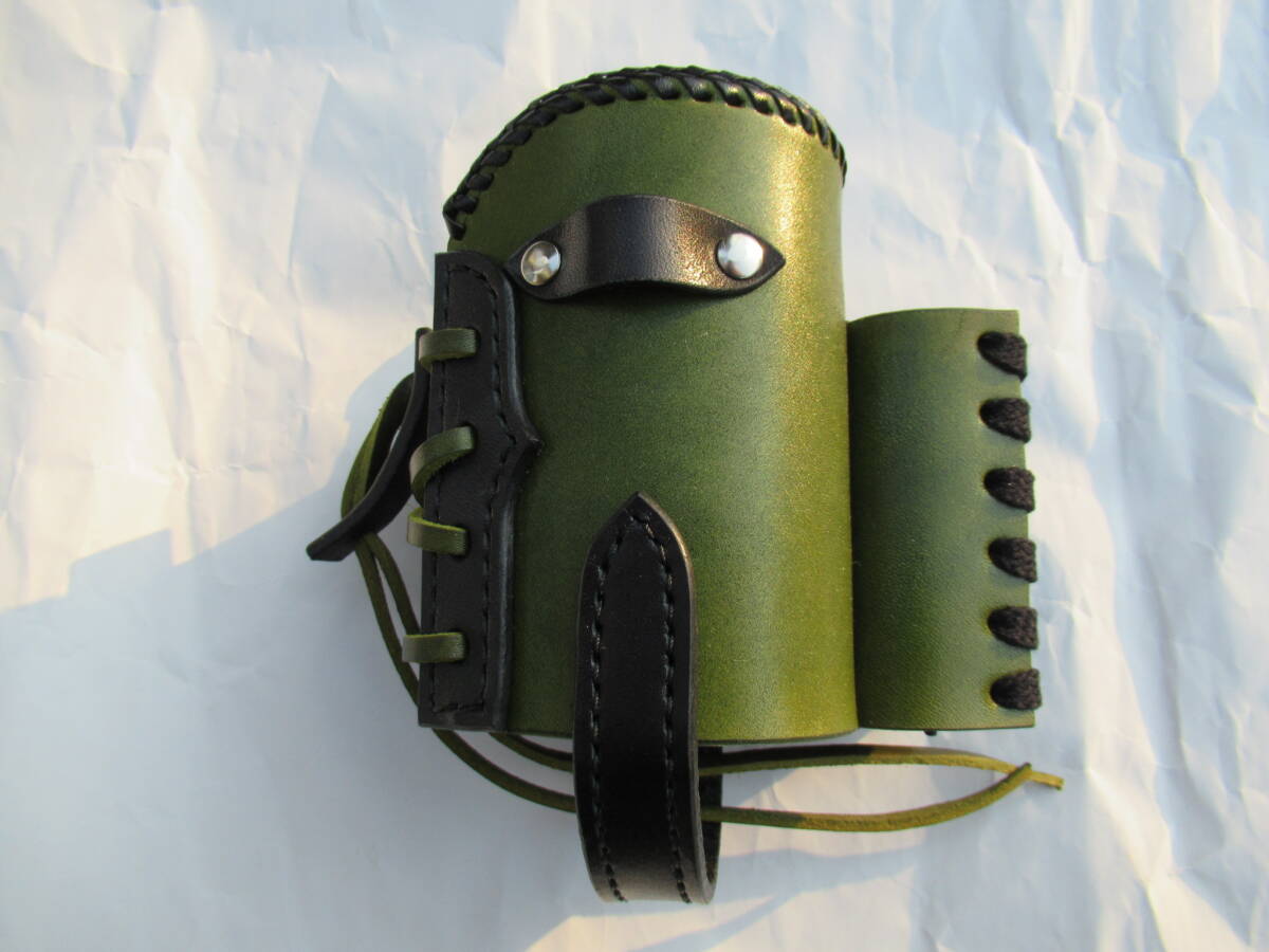 新色 栃木レザー製サドルレザー ドリンクホルダー 黒&若草色 ハーレー アメリカン バイク拍卖