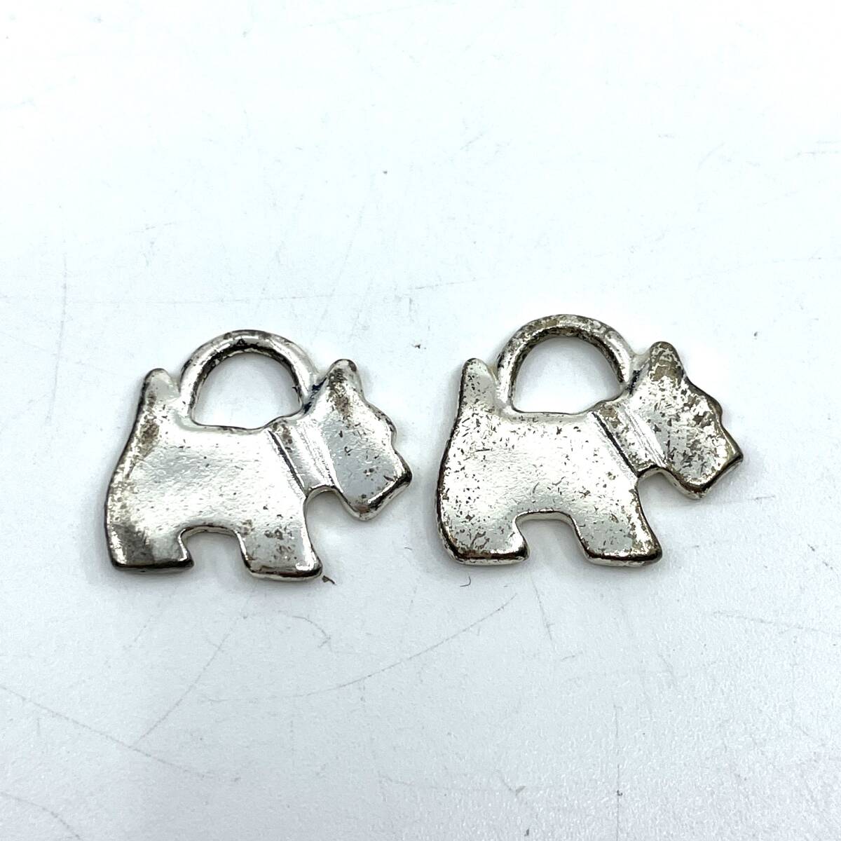 AGATHA アガタ 犬モチーフ テリア ドッグ シルバー ピアス イヤリング チャーム ペンダントトップ エレガント ラグジュアリー拍卖