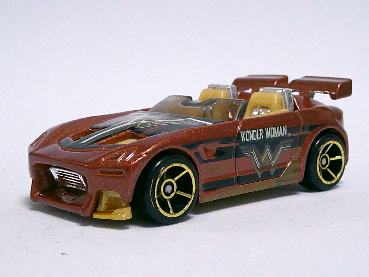 ホットウィール (茶) ワンダー ウーマン タントラム Tantrum <ルース> Hot Wheels拍卖