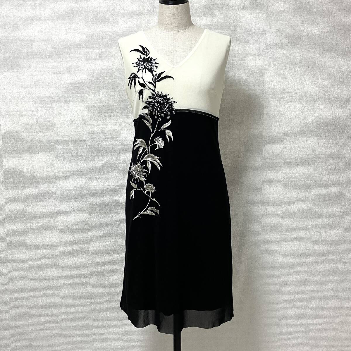 VIVIENNE TAM Flower embroidery mesh dress パワーネット 花 刺繍 ノースリーブ ワンピース 0サイズ ヴィヴィアンタム archive 5060681拍卖