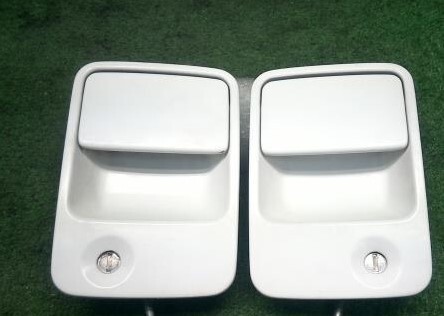 新品未使用 純正 ホンダ アクティトラック HA8 HA9 タウン フロントドア ハンドル ホワイト 左右セット ドアノブ アウトサイド A0124-1拍卖