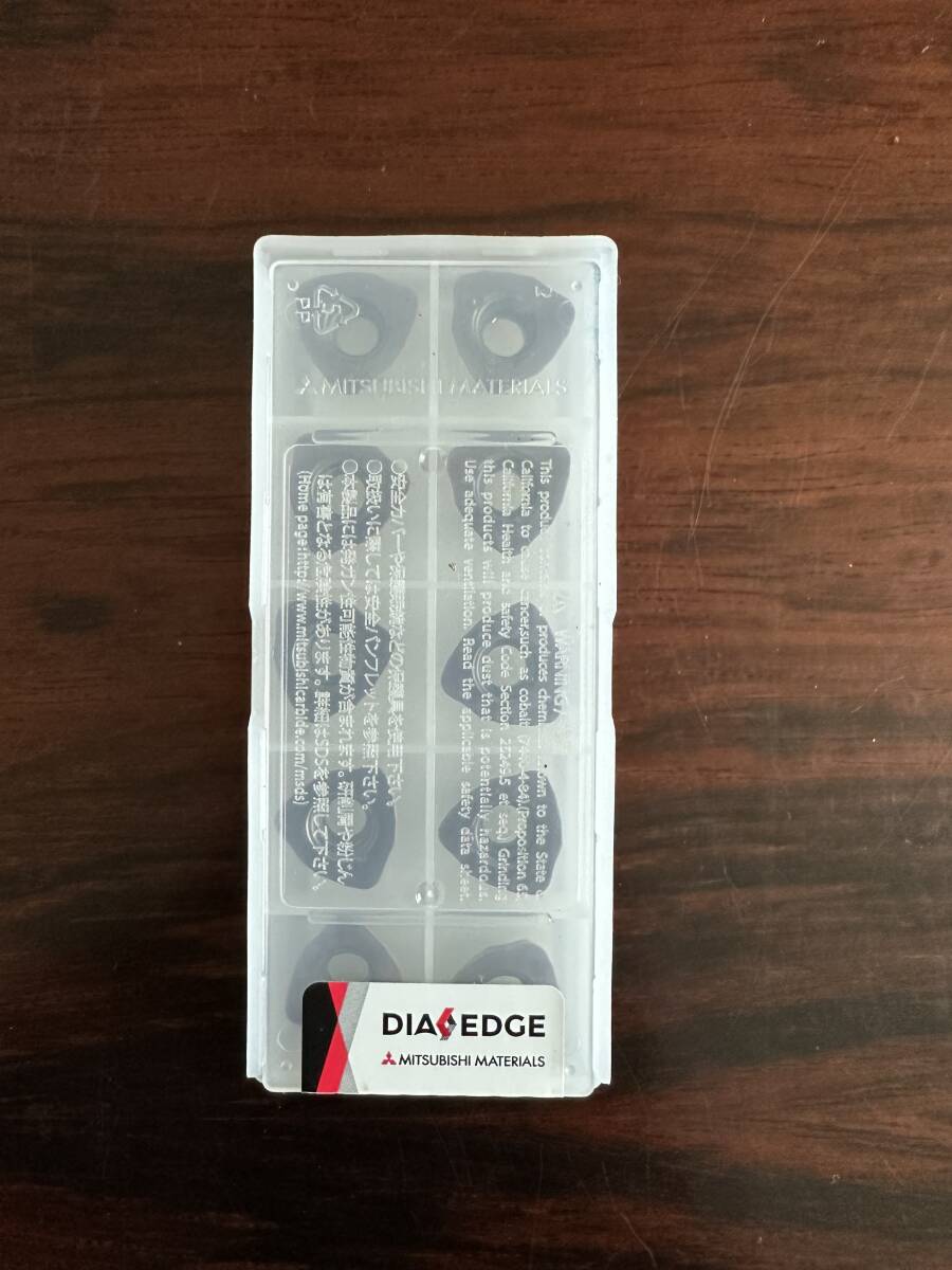 三菱マテリアル 高送り用チップ JDMW120420ZDSR-FT VP15TF 新品未使用拍卖