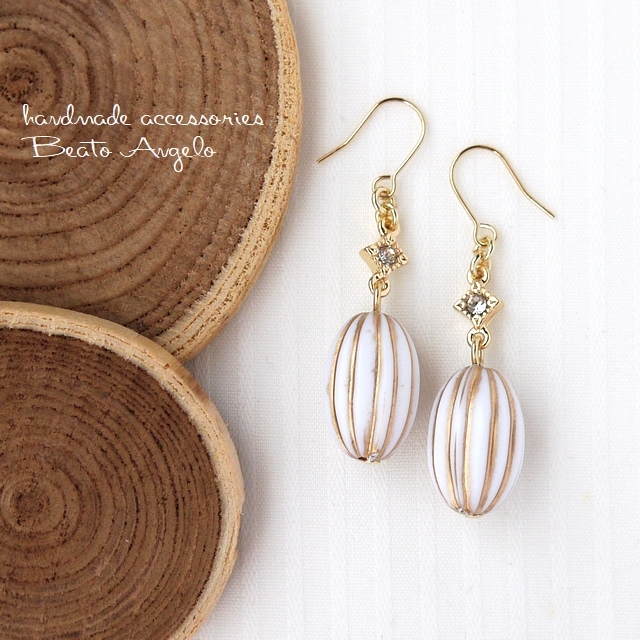 ◇◇+angelo+オーバルビーズと石留めスクエアのピアス(p-004)ホワイトゴールドライン G ラインストーン拍卖