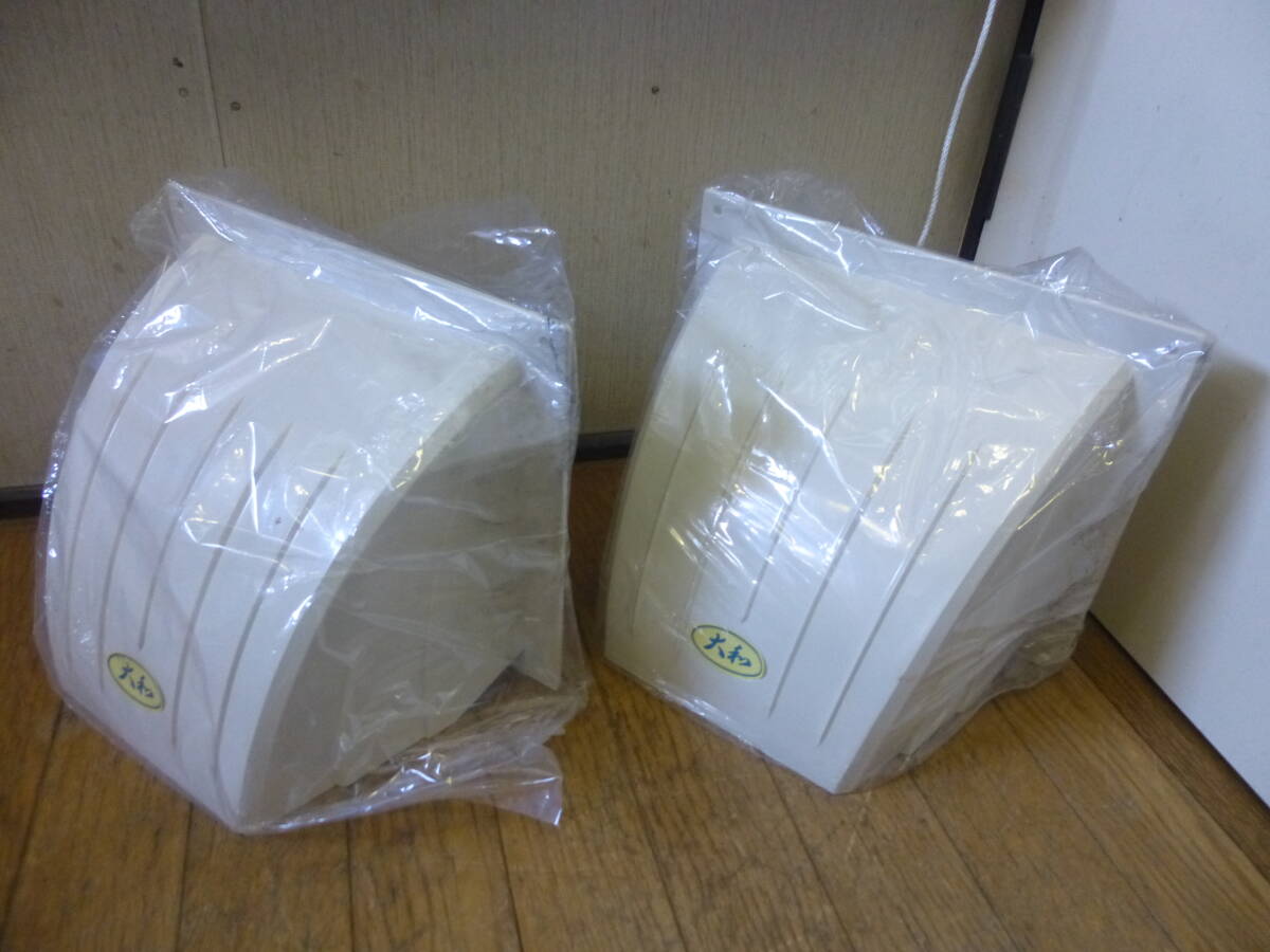 ◇新品 未使用 長期保管 排気ダクトカバー 2個セット 角型 検索 発電機など自作ボックスのダクトにも 住宅 加工場 DIY 加工 吸排気 給排気拍卖