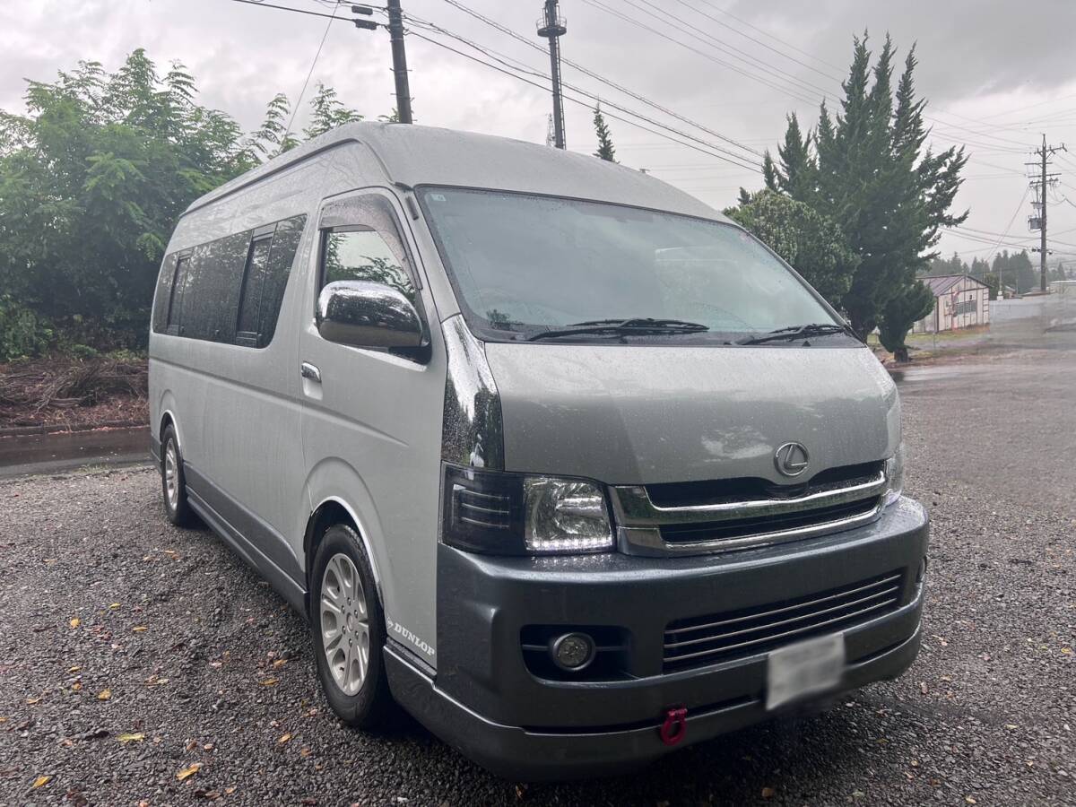 ハイエース グランドキャビン 4WD 10人乗り拍卖