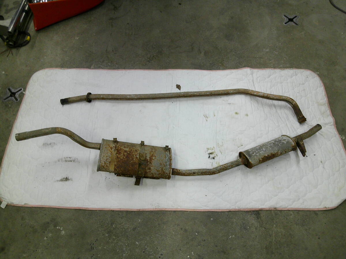 日産 純正 サニトラ サニートラック 前期 ロング A12 GB122 走行距離約110,000㎞ マフラー 売り切り拍卖