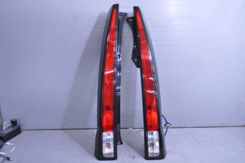 ムーブ カスタム 前期(L175S L185S) 純正 イチコー 動作保証 テールライト 左右 セット 右 左 D050 /81550-B2190-C1 k084581拍卖