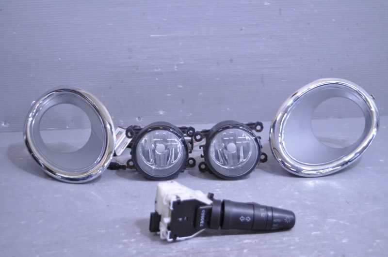 エルグランド 中期(ME51 E51) 純正 Valeo 動作保証 フォグランプ ベゼル スイッチ/26150-VD30A 62256-WL700 25540-AL502 k086463拍卖