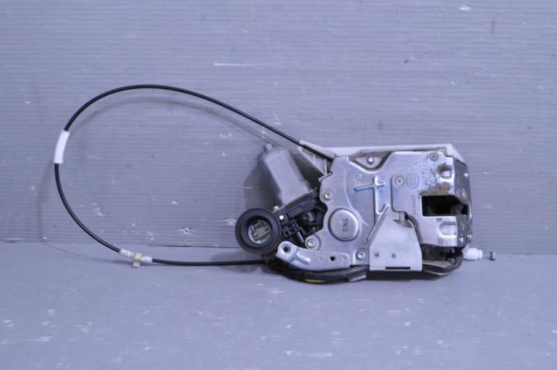 ヴェルファイア 前期(ANH20W) 純正 デンソー 動作保証 右 リア ドアロック アクチュエーター 412310-10080/69200-58020 k089271拍卖