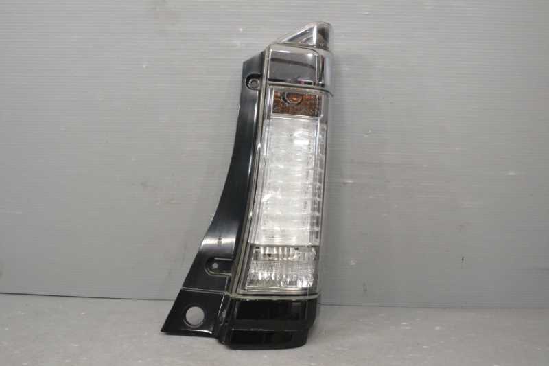 N-BOX カスタム 前期(JF1 JF2) 純正 イチコー 動作保証 右 テールランプ LED全点灯OK テールライト D106 /33501-TY0-J51 k077613拍卖