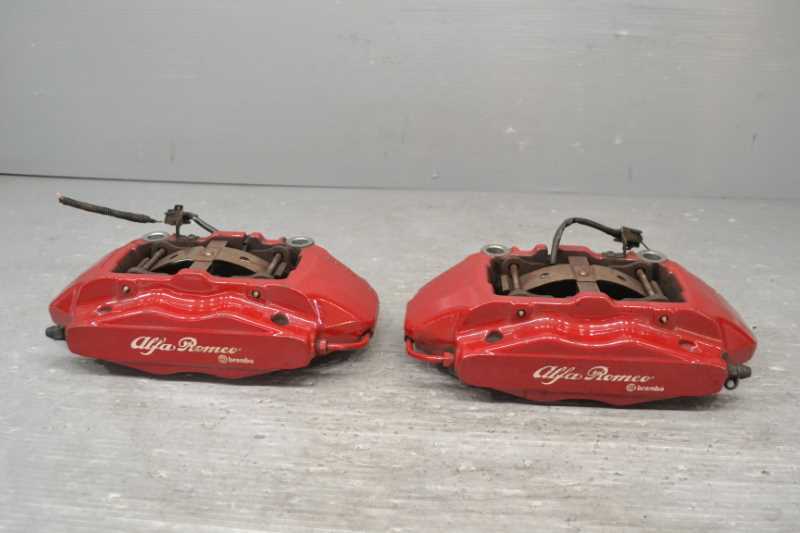 アルファロメオ ジュリエッタ 前期(940141) 社外 brembo ブレンボ 動作保証 フロント キャリパー 左右 セット 右 左 k077500拍卖