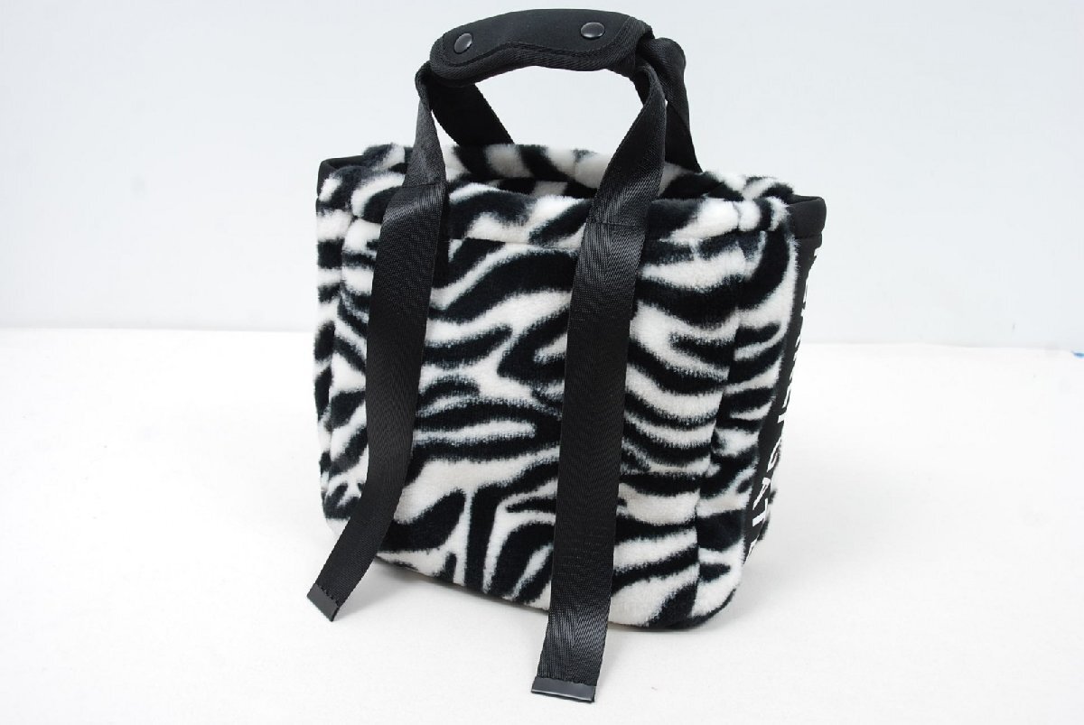 coco 中古【値下げ】 パーリーゲイツ PEARLY GATES カートバッグ ホワイト×ブラック ラウンドバッグ フェイクファー ゼブラ柄 71351拍卖