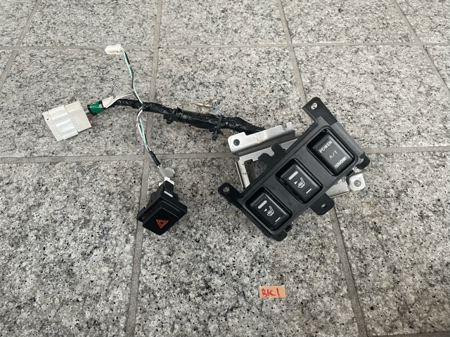 ★☆Z33 フェアレディZ ロードスター ソフトトップZ33用純正スイッチパネル☆★ 拍卖