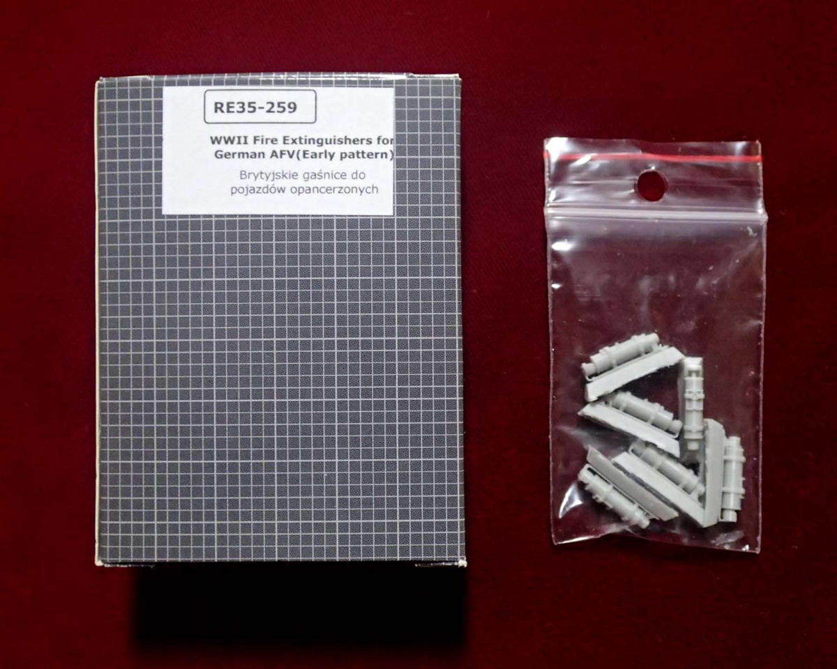 ★パンツァーアート(RE35-259) 1/35 ww2 ドイツ軍用車輛用 消火器(初期型)(レジン製、6個入)(定形外140円他)拍卖