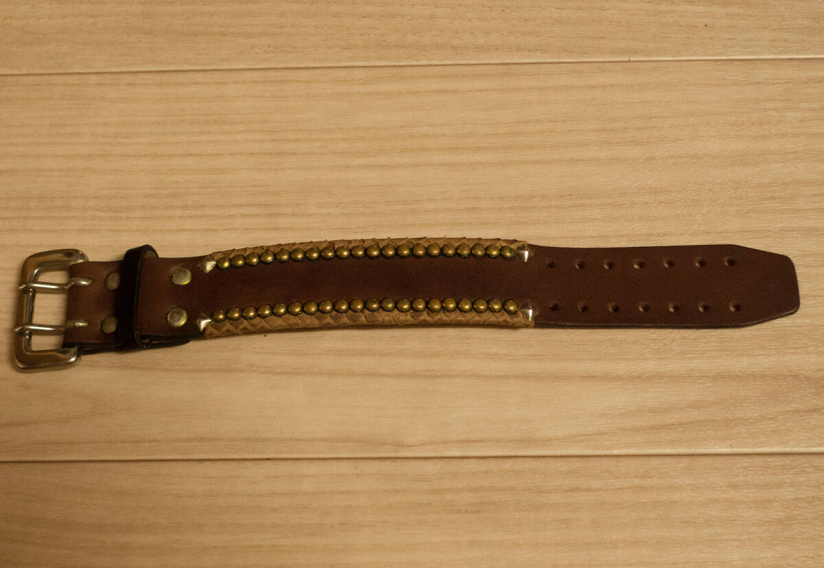 ROIST ロイスト レザーブレスレット スタッズ 30mm ブラウン拍卖