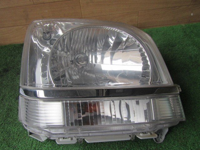 ダイハツ ムーヴ L150S H18年式 ■右ヘッドランプ ジャンク品/中古 ★213476拍卖