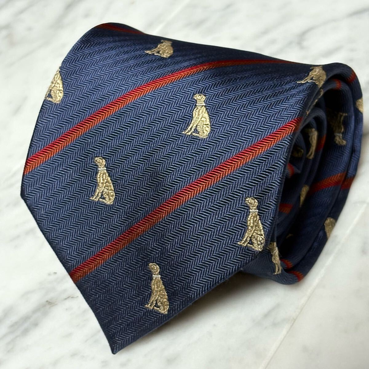 【美品】 999円~ Aquascutum ネクタイ ネイビー ストライプ レッド 犬柄 (B1)拍卖
