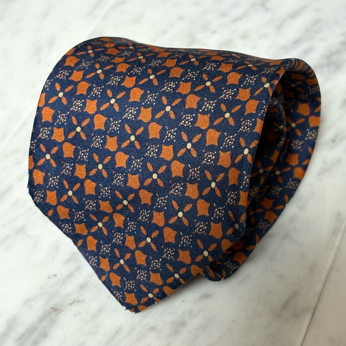 999円~ Christian Dior ネクタイ ネイビー パターン柄 (B12)拍卖