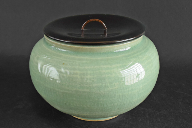 茶道具 韓国人間文化財 柳海剛 作 高麗青磁 小ぶりな 水指拍卖