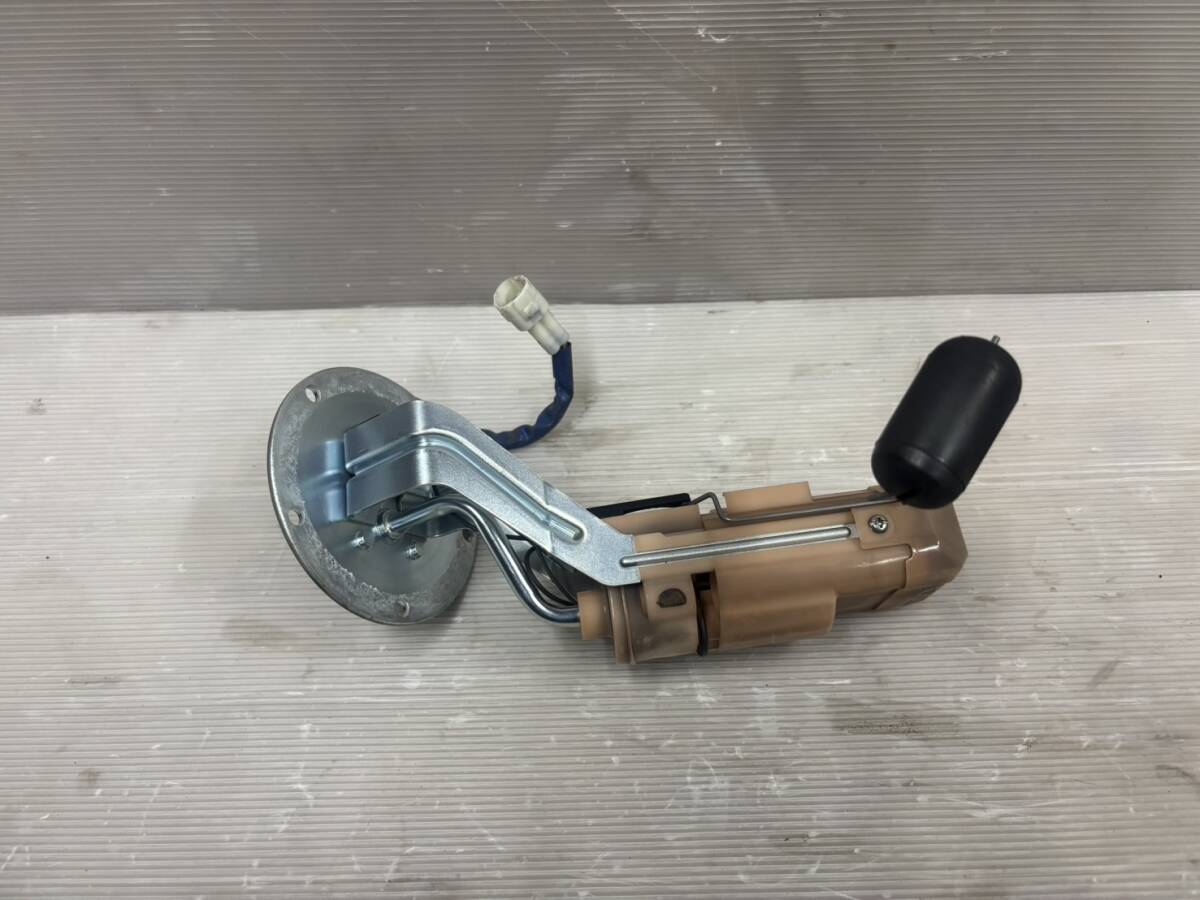 【管22】スズキ・スカイウェイブ・CJ46A・純正・燃料ポンプフューエルセンサー拍卖