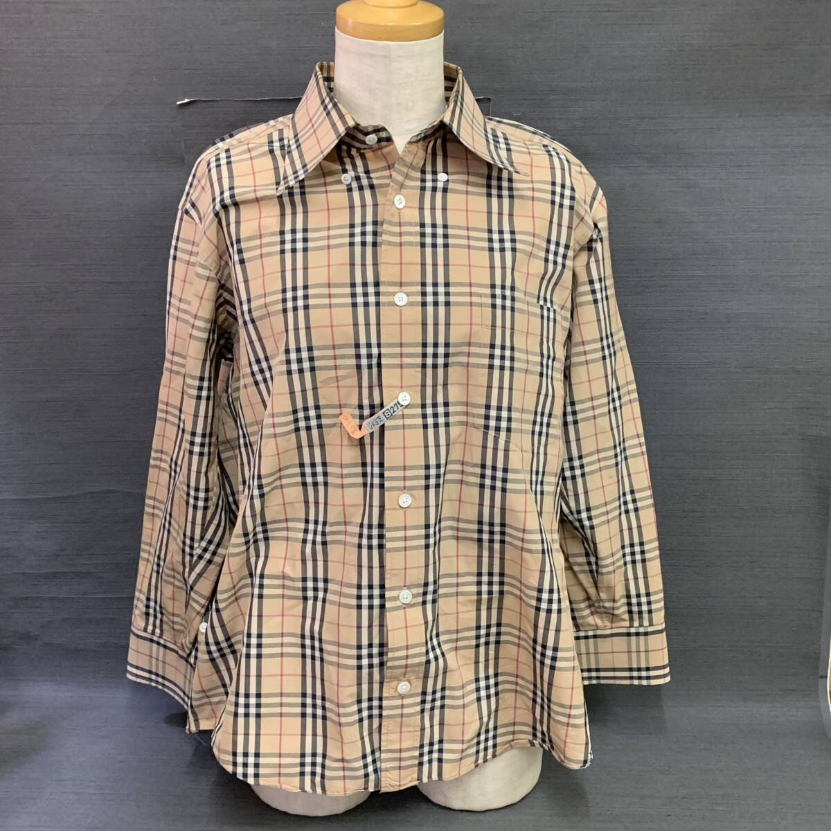 ■送料185円 BURBERRY バーバリー 長袖 ノバチェック シャツ トップス ファッション クリーニング済 肩近く名前刺繍入■X42384拍卖