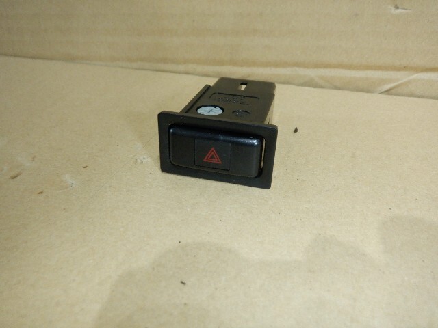 FZJ80G ランドクルーザー ランクル80 純正 ハザードスイッチ 71300/b1拍卖