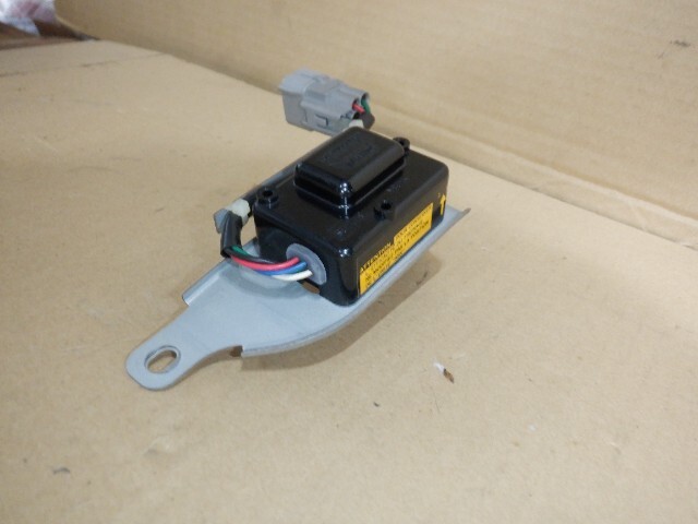 FZJ80G ランクル 80 純正 ABS デセラレーション センサー ヨーレートセンサー 89441-12020 管番71370/b1拍卖