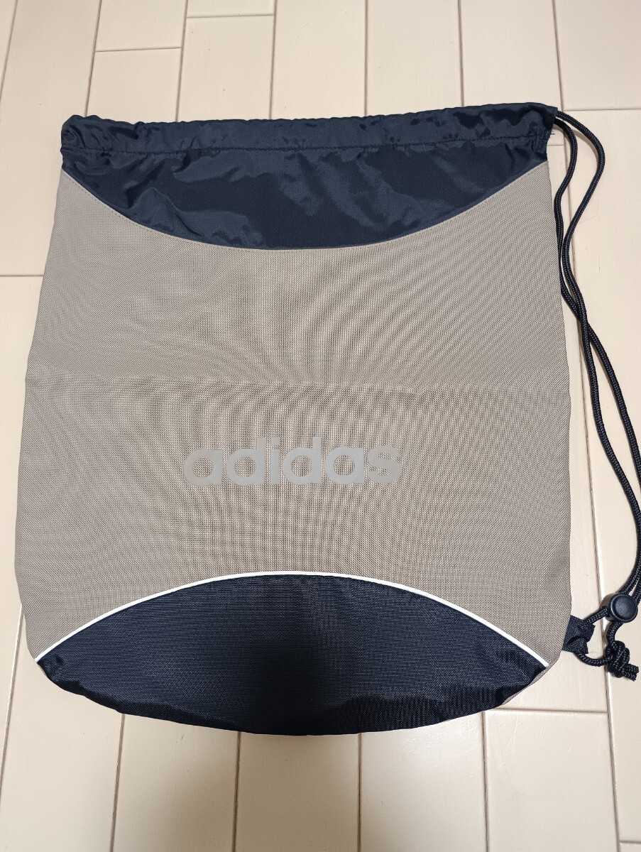 ☆美品☆adidas☆ナップサック☆カーキ&黒色☆シューズバッグ☆シューズケース☆ワンショルダーバッグ☆アディダス☆拍卖
