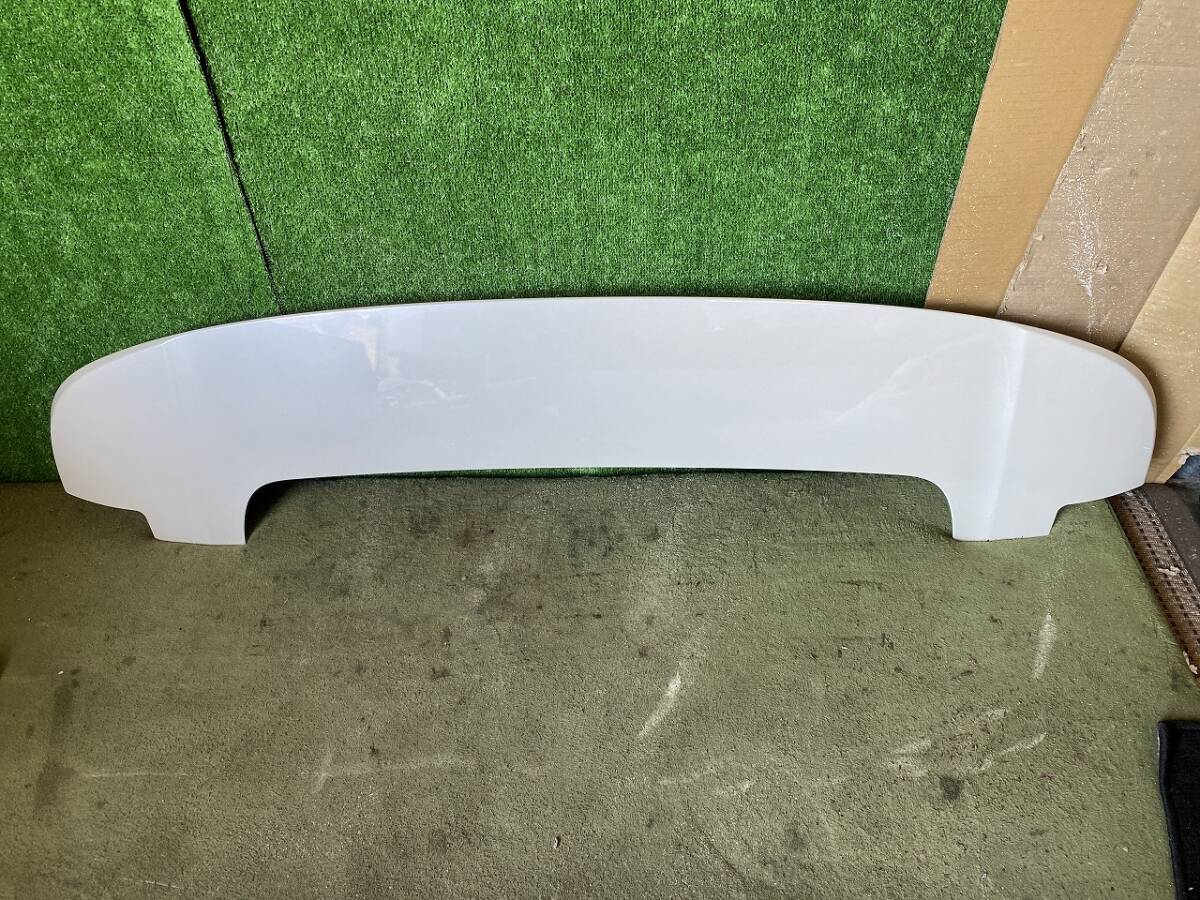 【新車外し】ZWR90 90系 ノア ヴォクシー リアスポイラー 色:070 パールホワイト 76085-V1010拍卖
