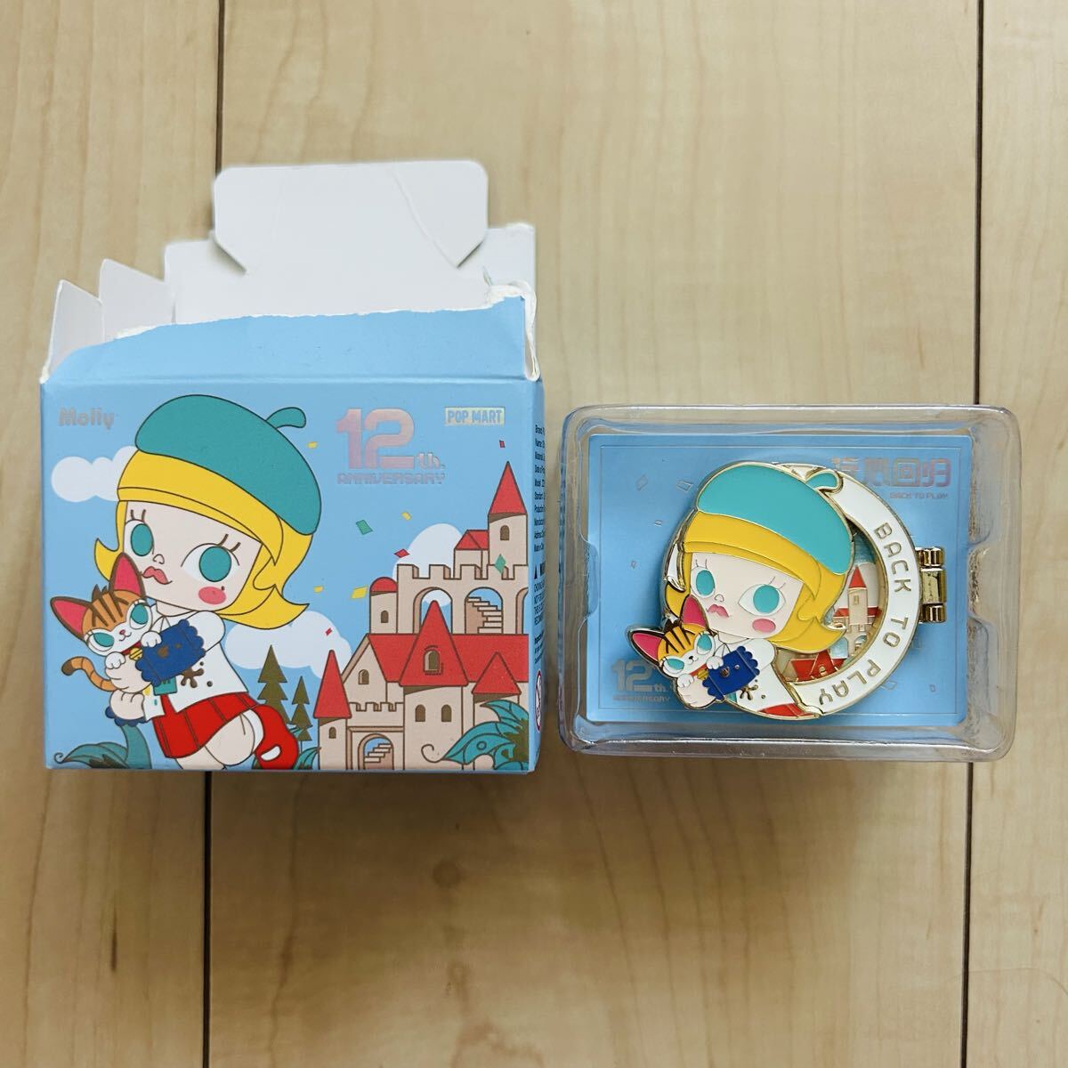 POPMART MOLLY 12周年記念バッジ ピンバッジ ピンズ ポップマート拍卖