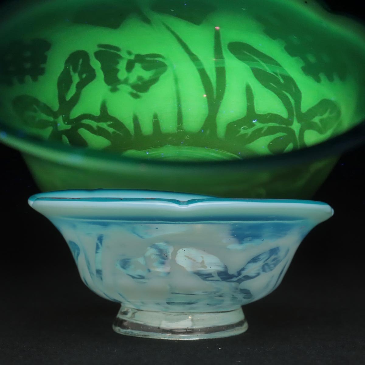 ZN061 大正-昭和期 ウランガラス 輪花 氷カップ・氷コップ ペロペロ 青乳白色 和ガラス 古美術 検)昭和レトロ 大正ロマン拍卖