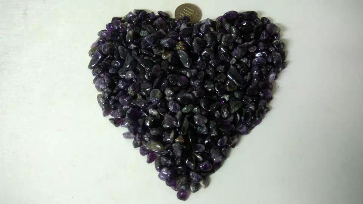 2キロ入り ウルグアイ産 天然アメジスト水晶さざれ 超強パワー 135g11-17g拍卖