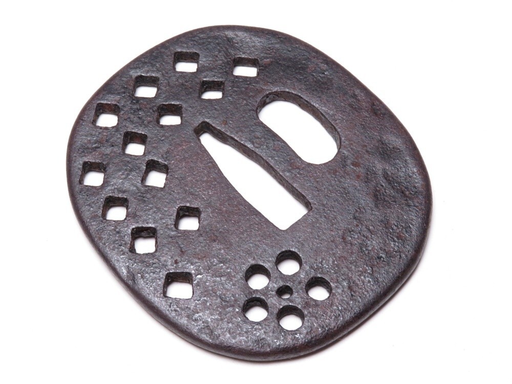 【10730】刀装具 (検/甲冑/刀/縁頭) 鉄地 透かし 鍔(初品・買取品)拍卖