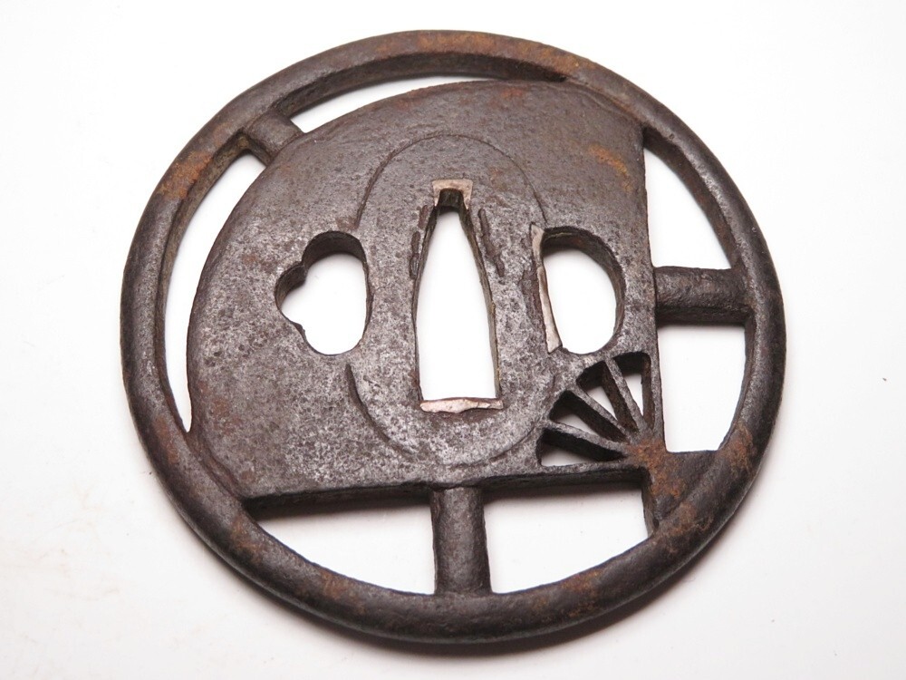 【11095】刀装具 江戸~明治 鉄地 扇面 透かし 鍔(初品・買取品)拍卖