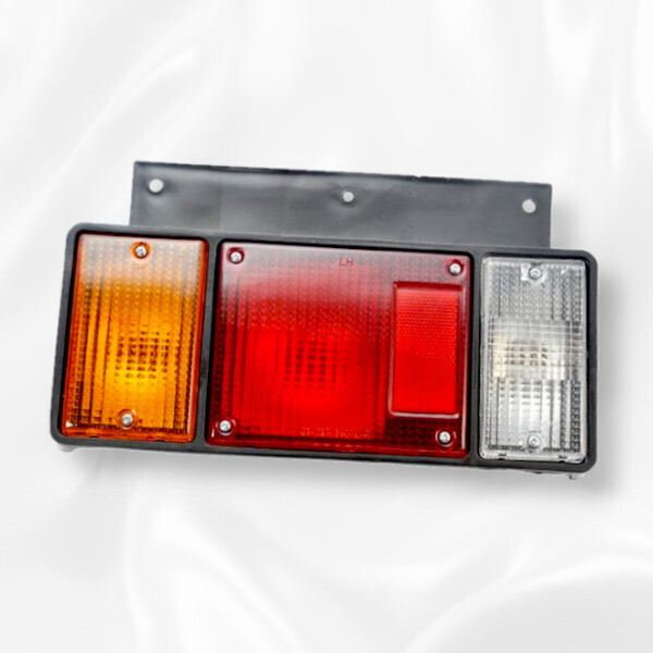 いすゞ 超低PMエルフ 24V ライト レンズ 平成16年6月〜平成18年12月 純正タイプ ランプ テールランプ テールライト 左 左側 助手席側 新品拍卖